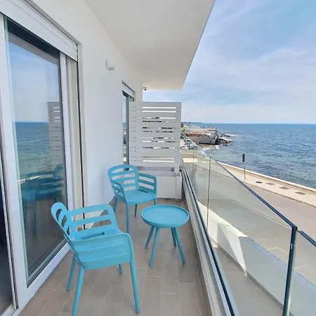 Villa Mediterranea Apartments - Seaview, Pool & Garden Bari Exterior photo