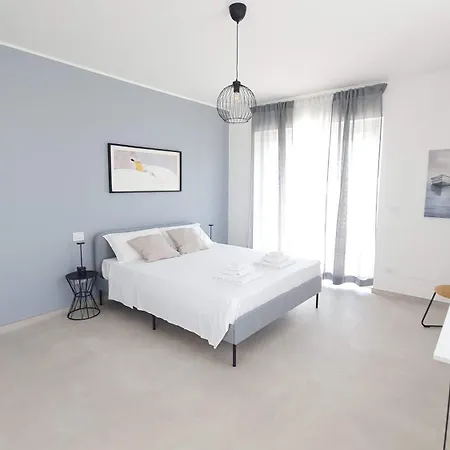 Villa Mediterranea Apartments - Seaview, Pool & Garden Bari Exterior photo