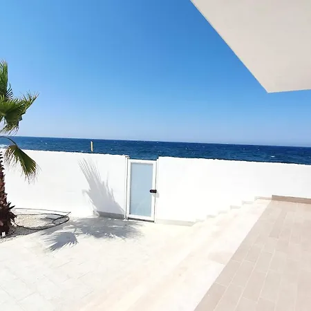 Villa Mediterranea Apartments - Seaview, Pool & Garden Bari Exterior photo