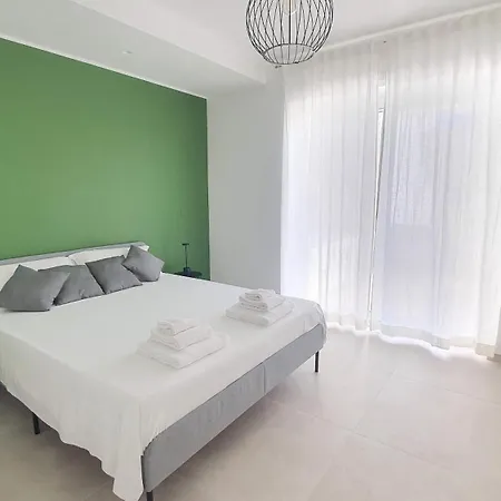 Villa Mediterranea Apartments - Seaview, Pool & Garden Bari Exterior photo
